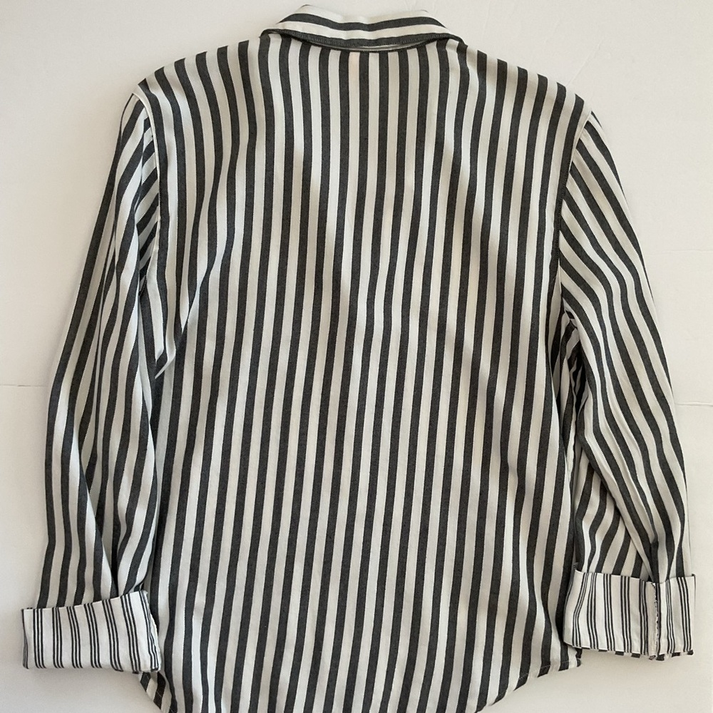 Victoria's Secret Grey Striped Pajama Set Size S - Picture 3 of 13